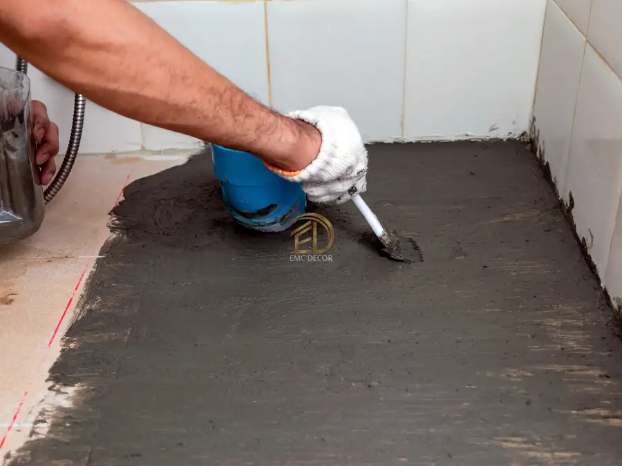 Banyo ve ıslak hacimlerde gider çevresine sürme su yalıtımı uygulaması